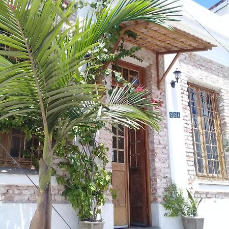 Frida Casa Hostel Pelotas Exterior foto